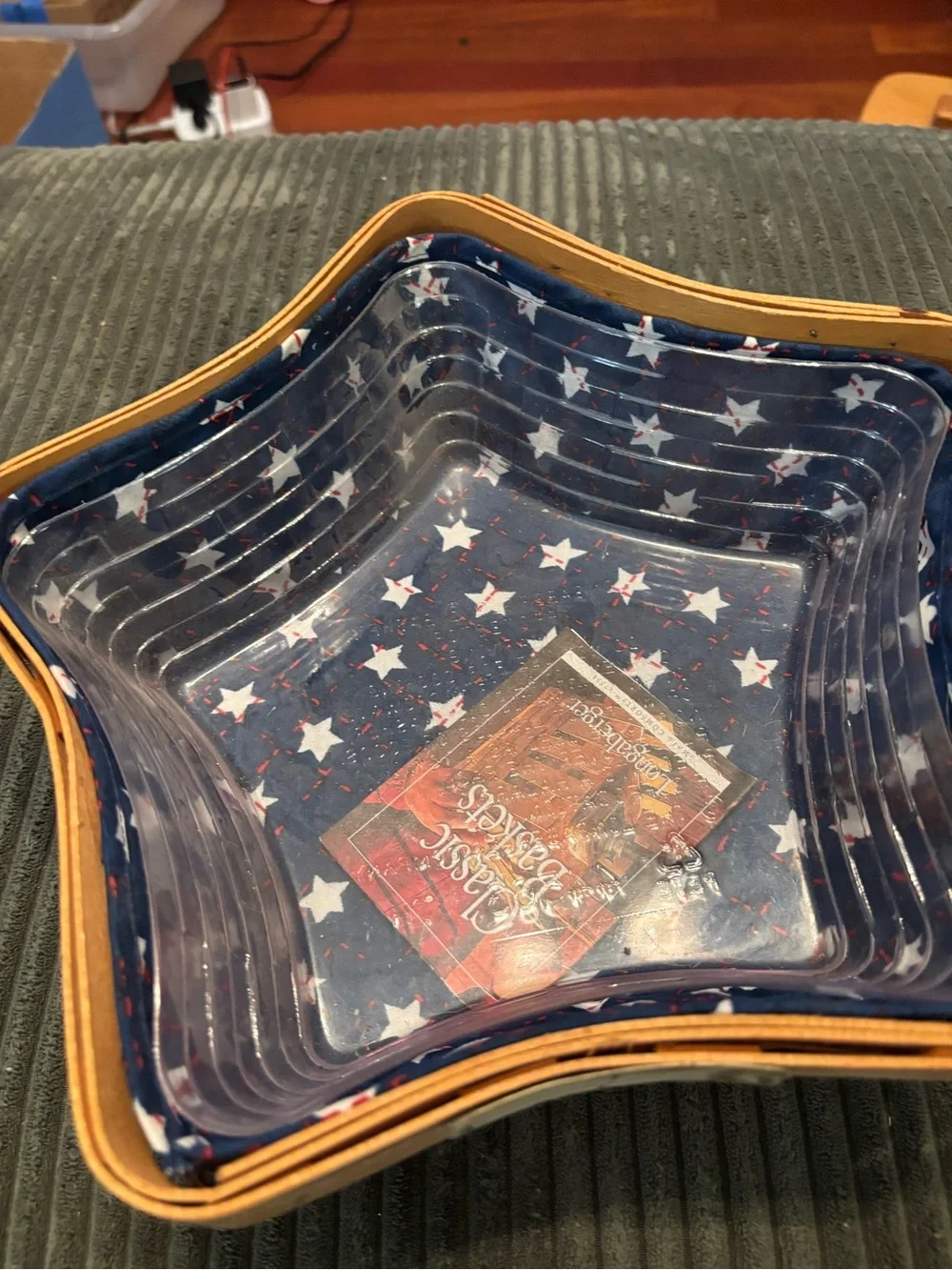 Longaberger 2001 Shining Star Basket with plastic insert and fabric liner